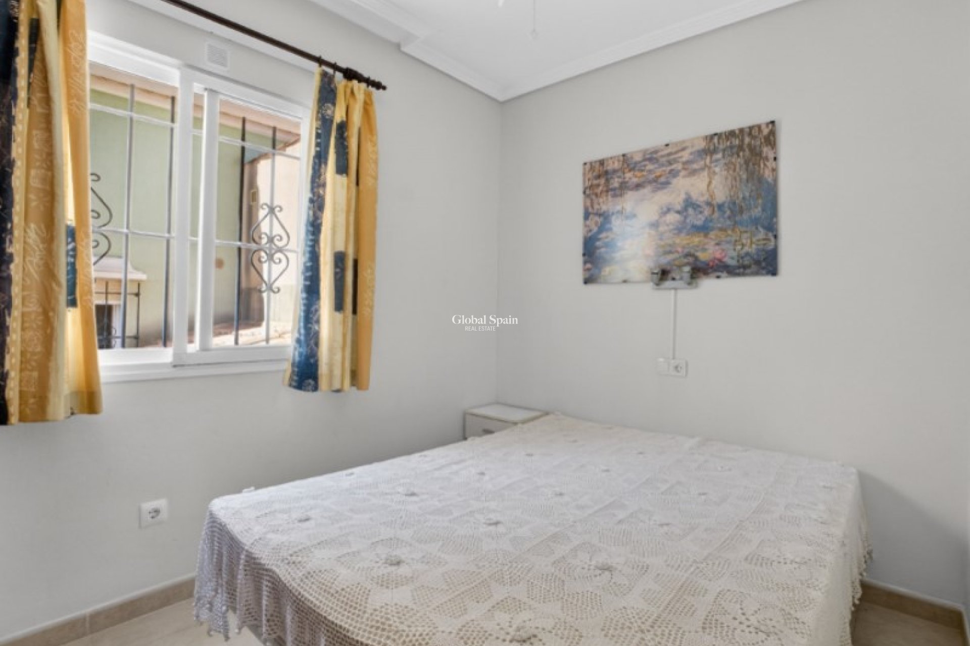 Resale - HOUSE -
TORREVIEJA - Costa Blanca