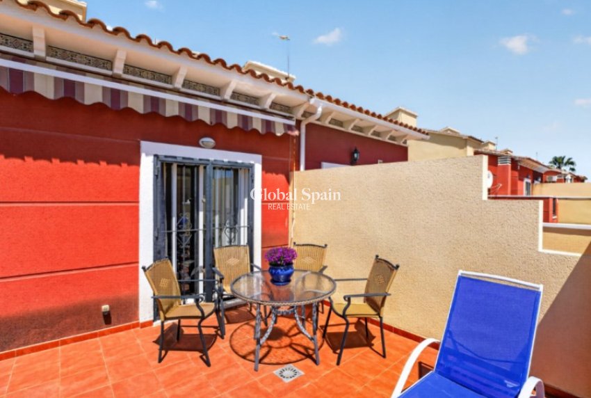 Resale - HOUSE -
TORREVIEJA - Costa Blanca