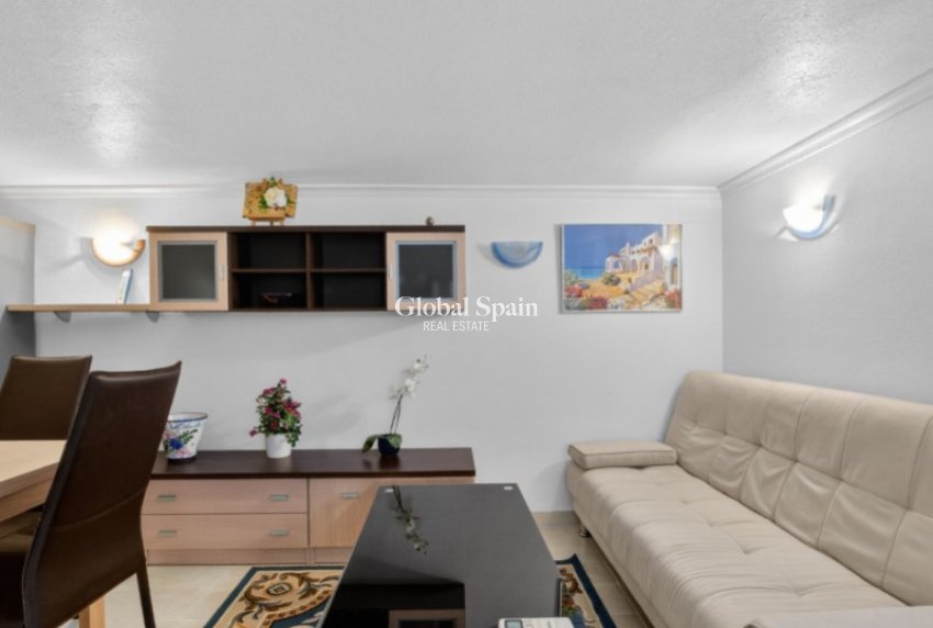 Resale - HOUSE -
TORREVIEJA - Costa Blanca