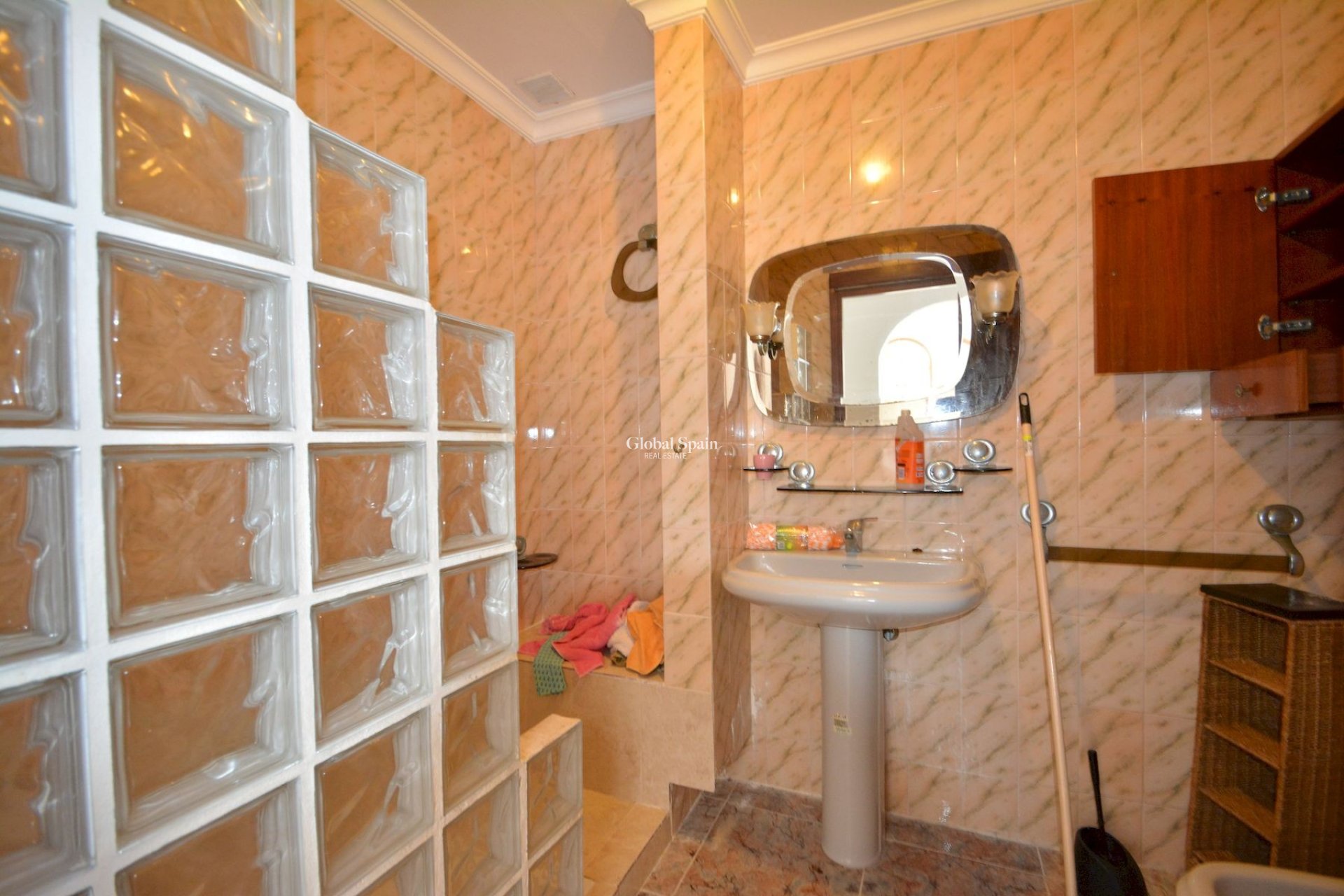 Resale - HOUSE -
TORREVIEJA - Costa Blanca