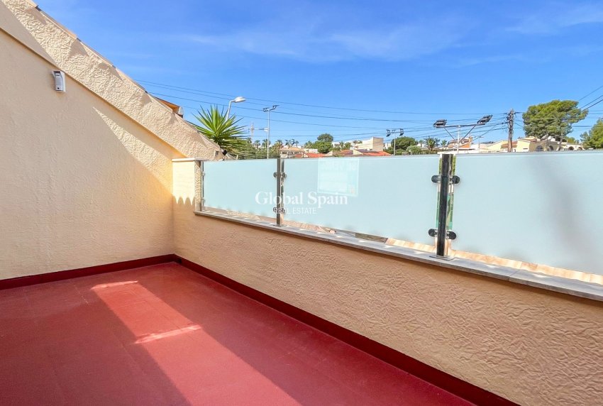 Resale - HOUSE -
TORREVIEJA - Costa Blanca
