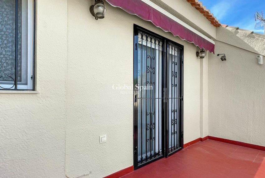 Resale - HOUSE -
TORREVIEJA - Costa Blanca