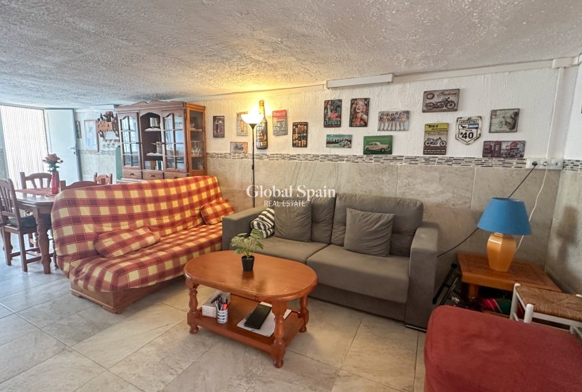 Resale - HOUSE -
TORREVIEJA - Costa Blanca