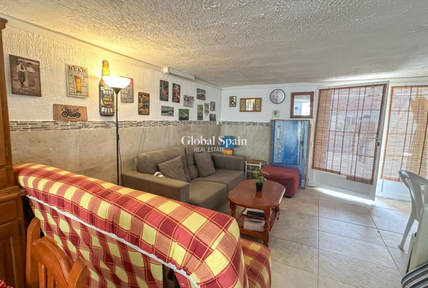 Resale - HOUSE -
TORREVIEJA - Costa Blanca