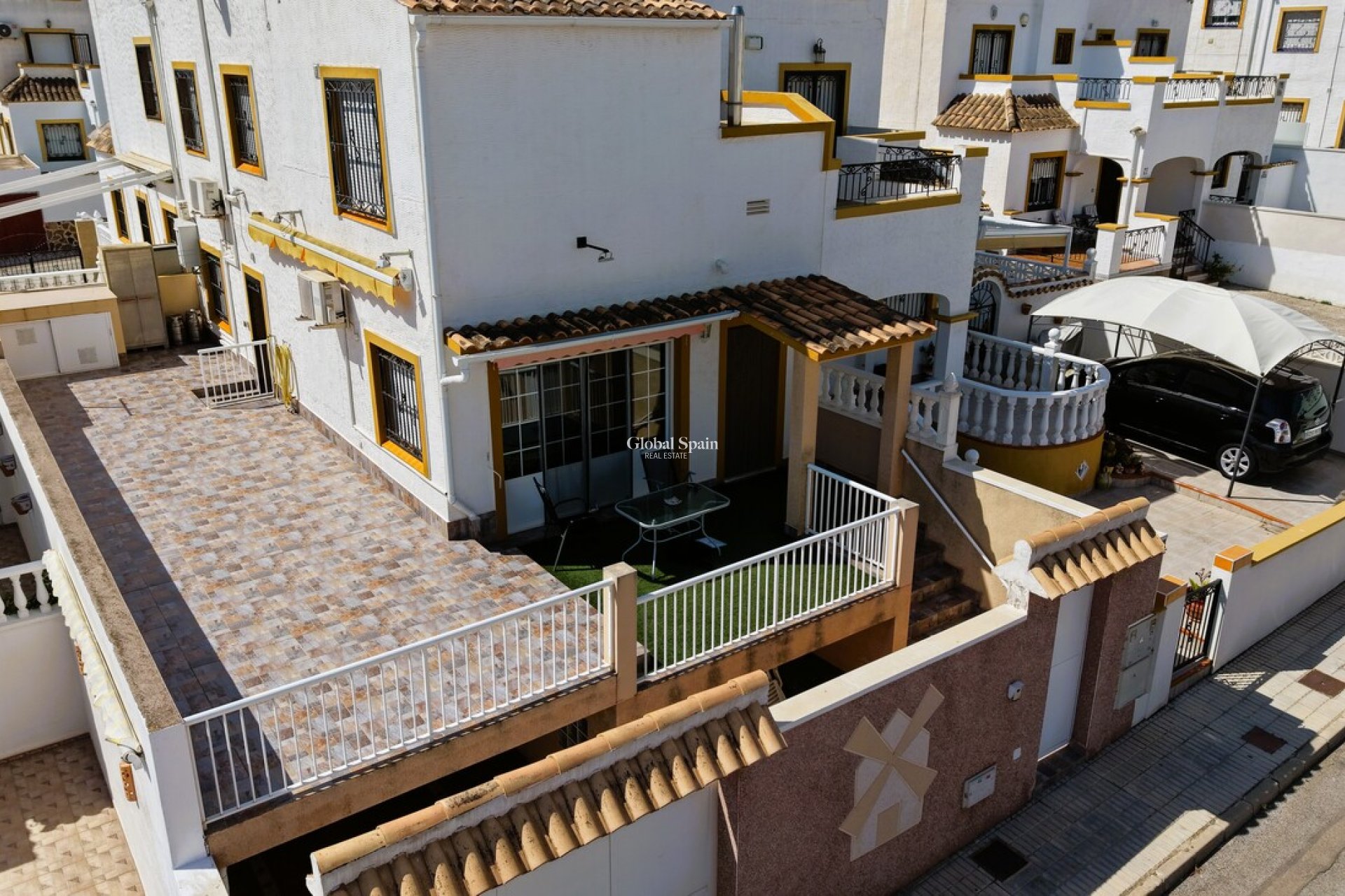 Resale - HOUSE -
TORREVIEJA - Costa Blanca