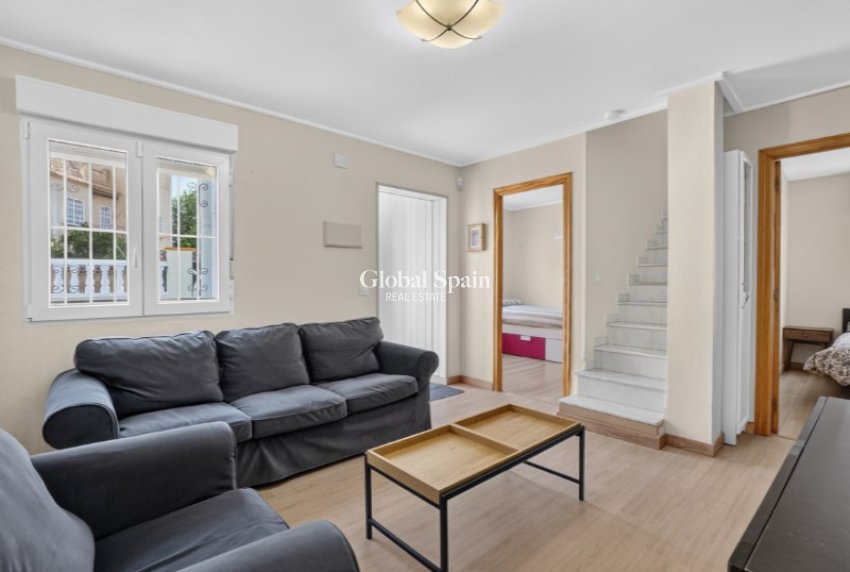 Resale - HOUSE -
TORREVIEJA - Costa Blanca
