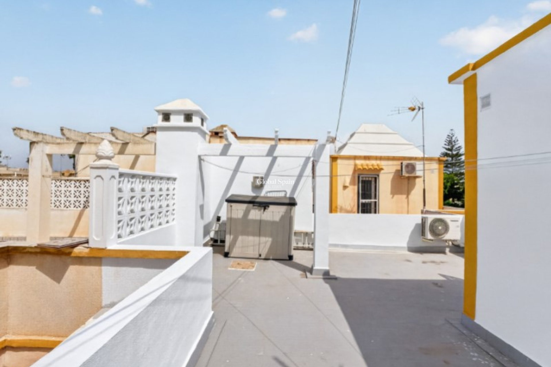 Resale - HOUSE -
TORREVIEJA - Costa Blanca