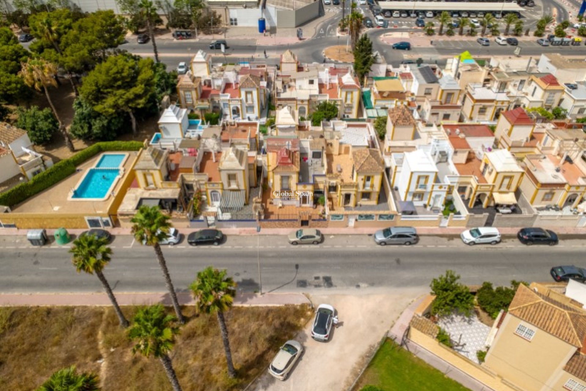 Resale - HOUSE -
TORREVIEJA - Costa Blanca