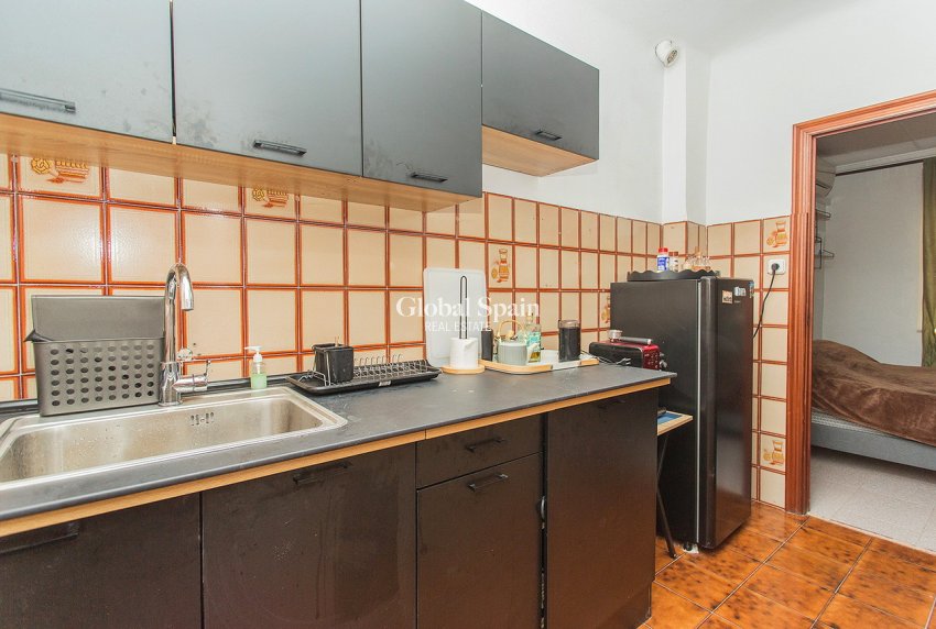 Resale - HOUSE -
TORREVIEJA - Costa Blanca