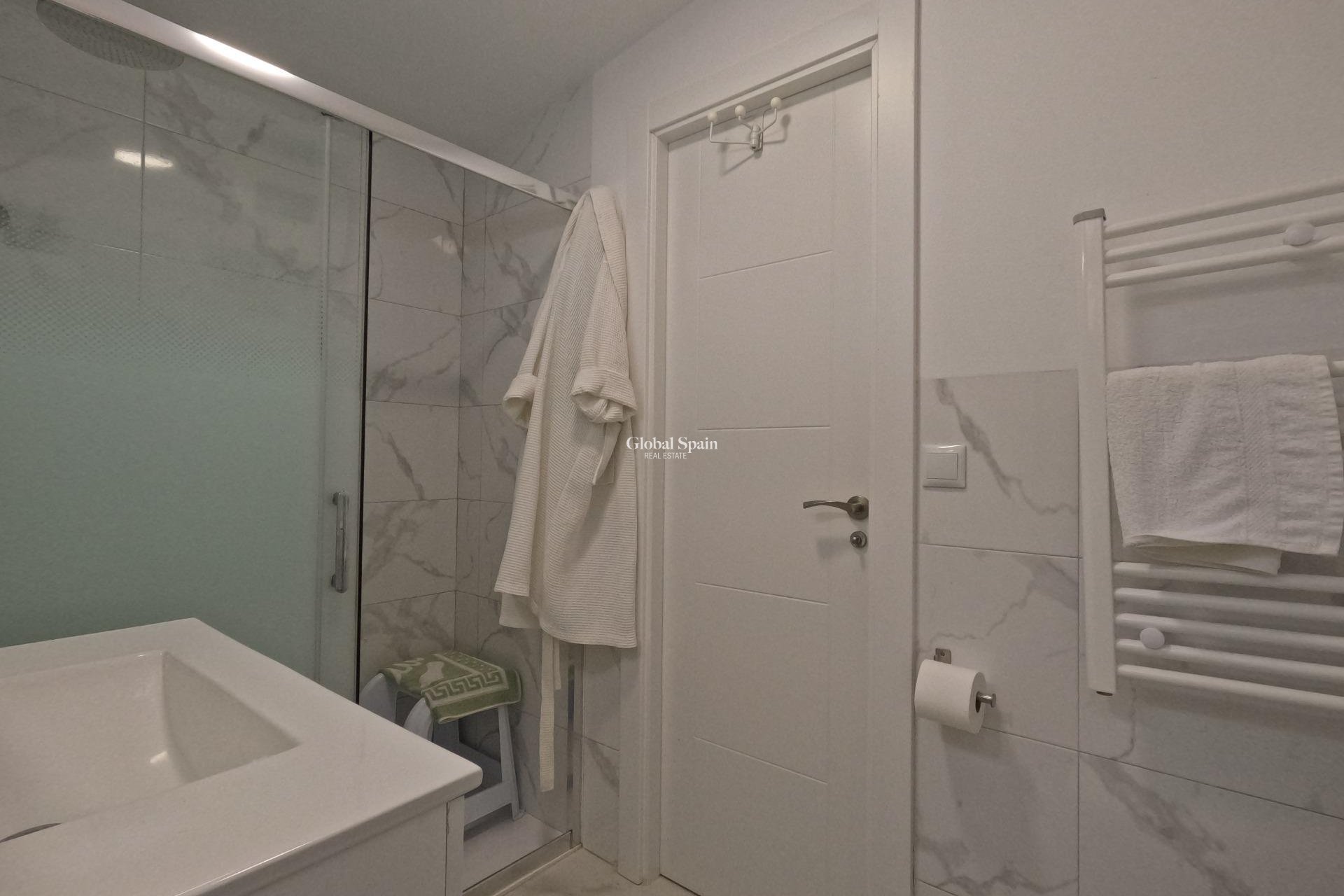 Resale - HOUSE -
TORREVIEJA - El Acequión - Los Náufragos