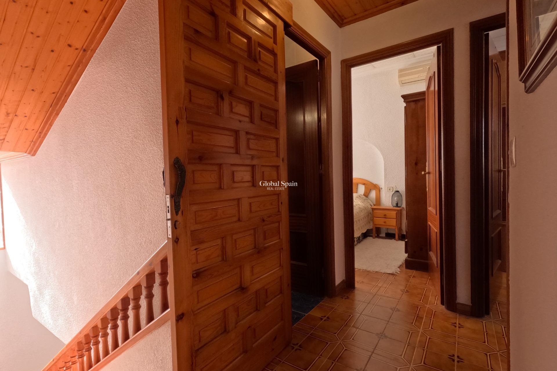 Resale - HOUSE -
TORREVIEJA - El Acequión - Los Náufragos