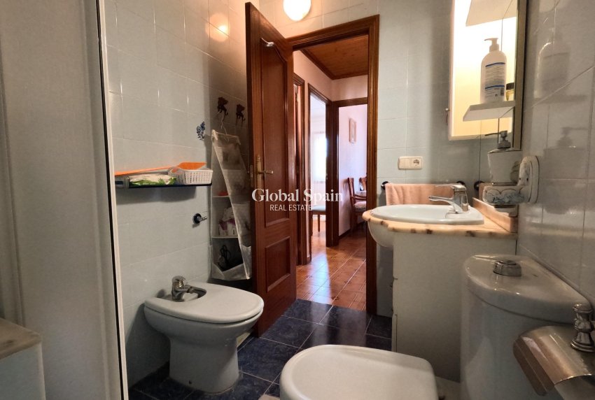 Resale - HOUSE -
TORREVIEJA - El Acequión - Los Náufragos