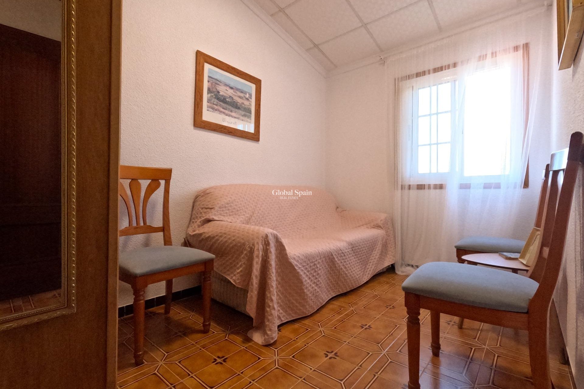 Resale - HOUSE -
TORREVIEJA - El Acequión - Los Náufragos