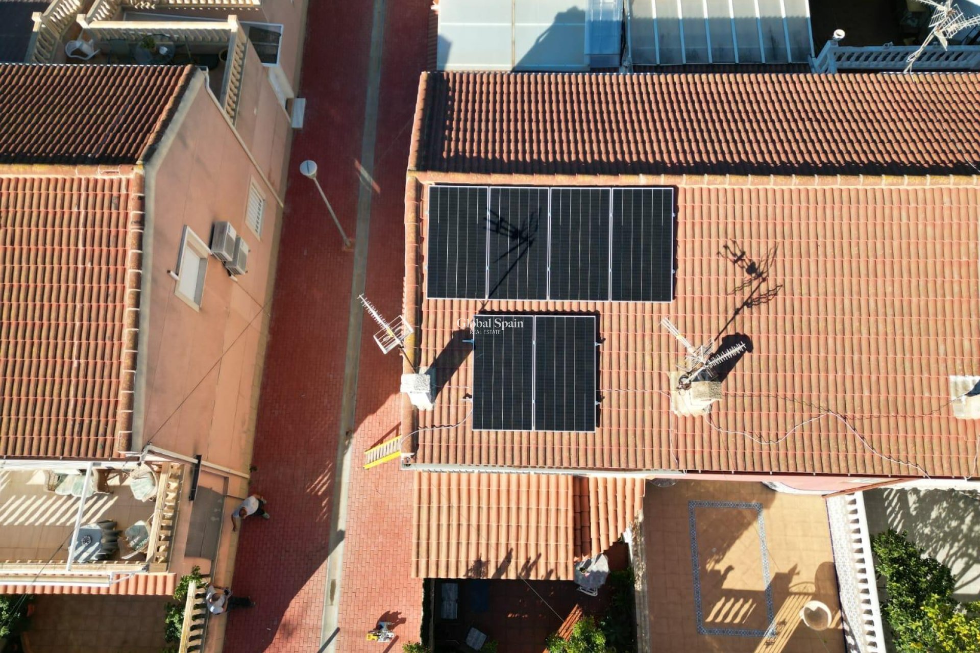 Resale - HOUSE -
TORREVIEJA - El Acequión - Los Náufragos