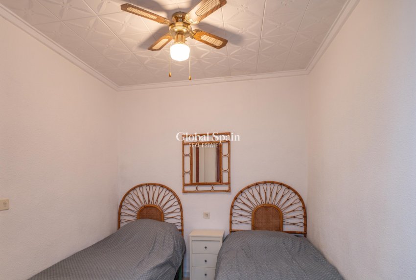 Resale - HOUSE -
TORREVIEJA - El Chaparal