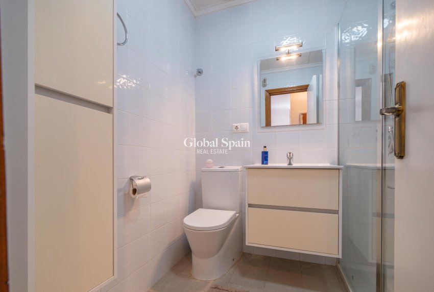 Resale - HOUSE -
TORREVIEJA - El Chaparal