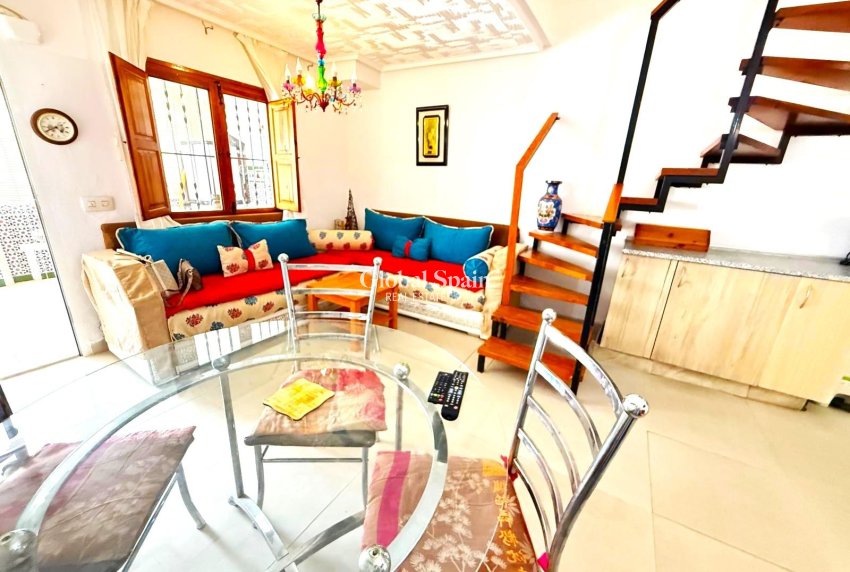 Resale - HOUSE -
TORREVIEJA - El Chaparral