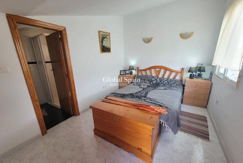 Resale - HOUSE -
TORREVIEJA - El Chaparral