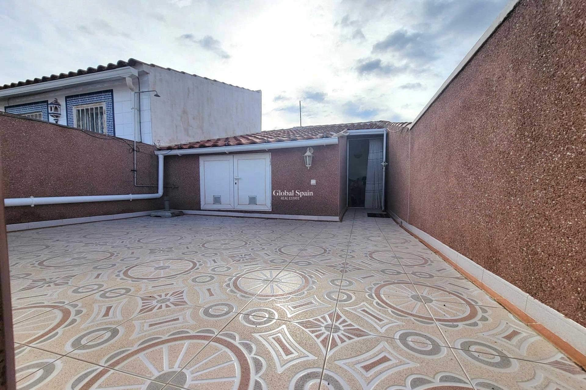 Resale - HOUSE -
TORREVIEJA - El Chaparral