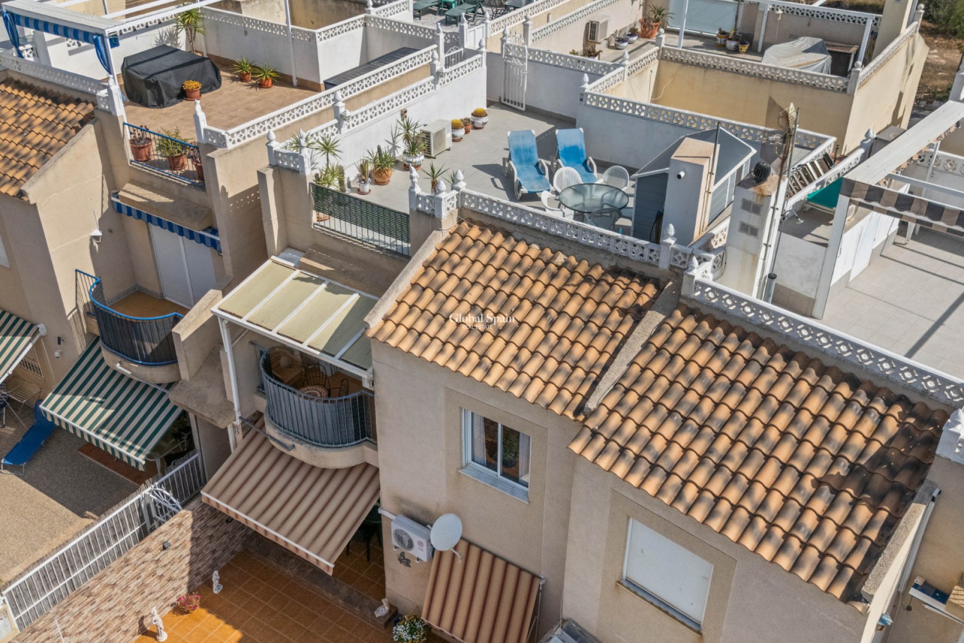 Resale - House -
TORREVIEJA - El Chaparral