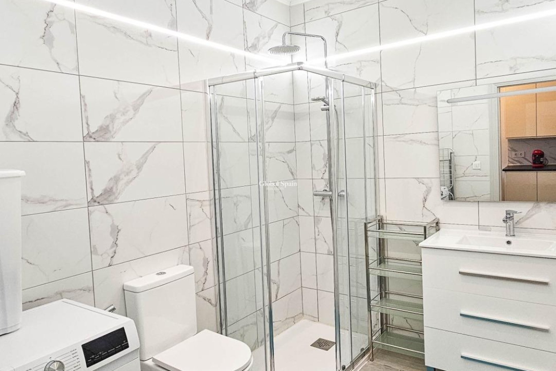 Resale - HOUSE -
TORREVIEJA - El limonar