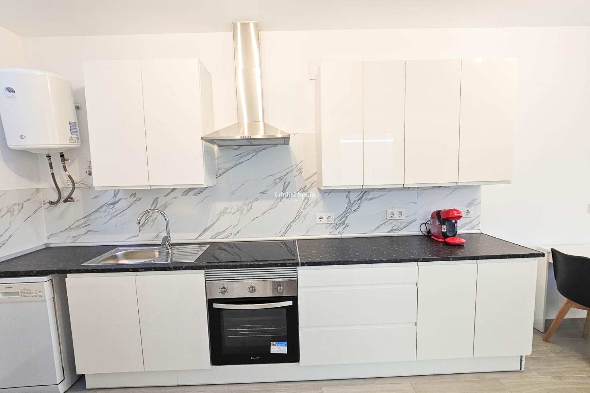 Resale - HOUSE -
TORREVIEJA - El limonar