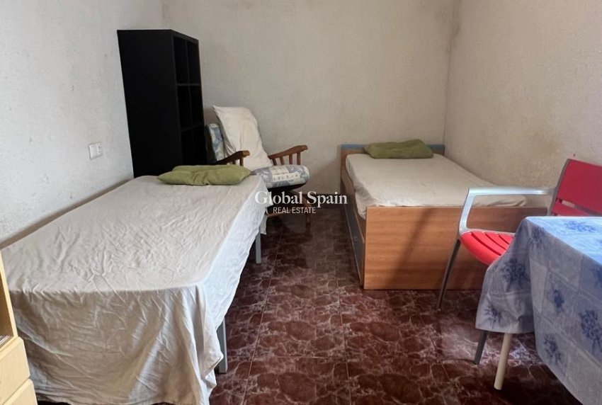 Resale - HOUSE -
TORREVIEJA - Estacion de autobuses