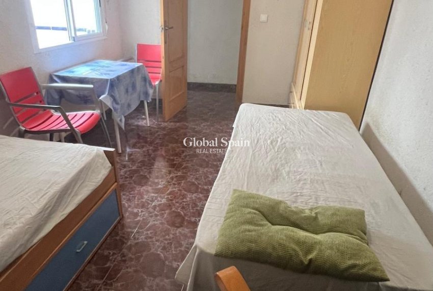 Resale - HOUSE -
TORREVIEJA - Estacion de autobuses