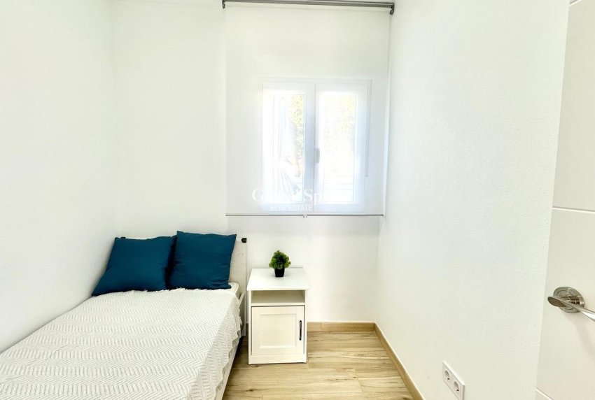 Resale - HOUSE -
TORREVIEJA - Estacion de autobuses