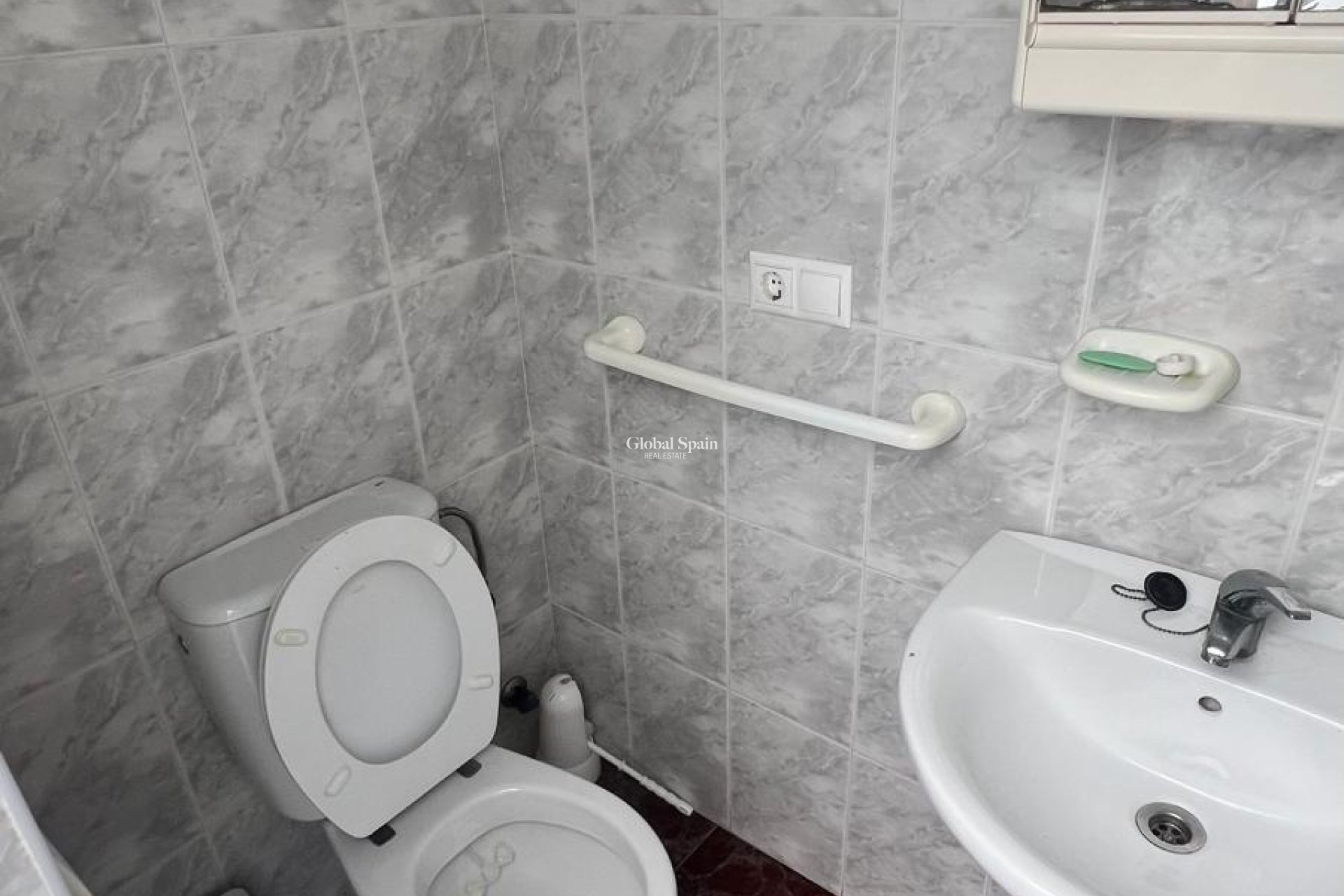 Resale - HOUSE -
TORREVIEJA - Estacion de autobuses