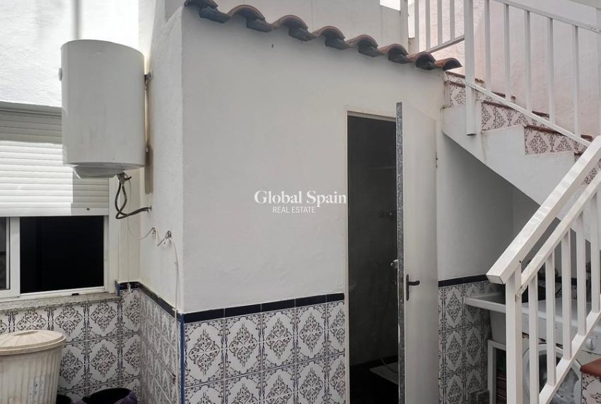 Resale - HOUSE -
TORREVIEJA - Estacion de autobuses