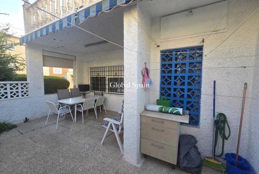 Resale - HOUSE -
TORREVIEJA - Habaneras