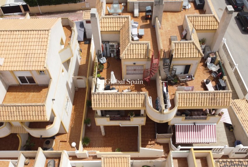 Resale - HOUSE -
TORREVIEJA - La Florida