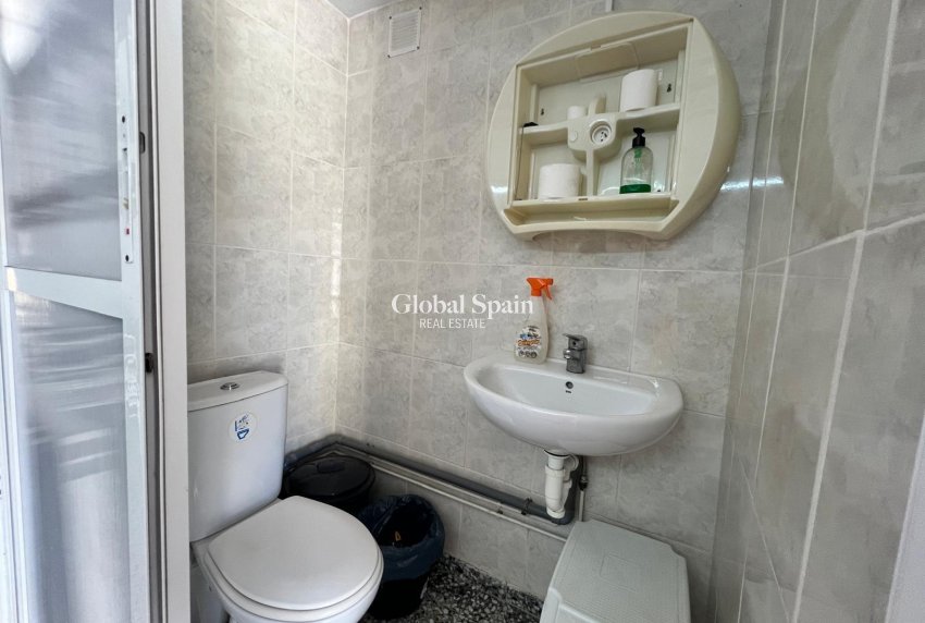 Resale - HOUSE -
TORREVIEJA - La Mata