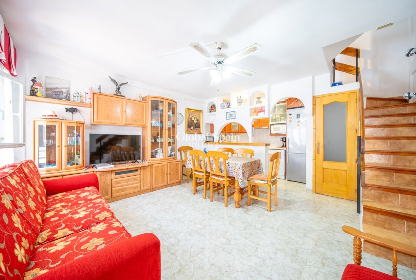 Resale - HOUSE -
TORREVIEJA - La Mata