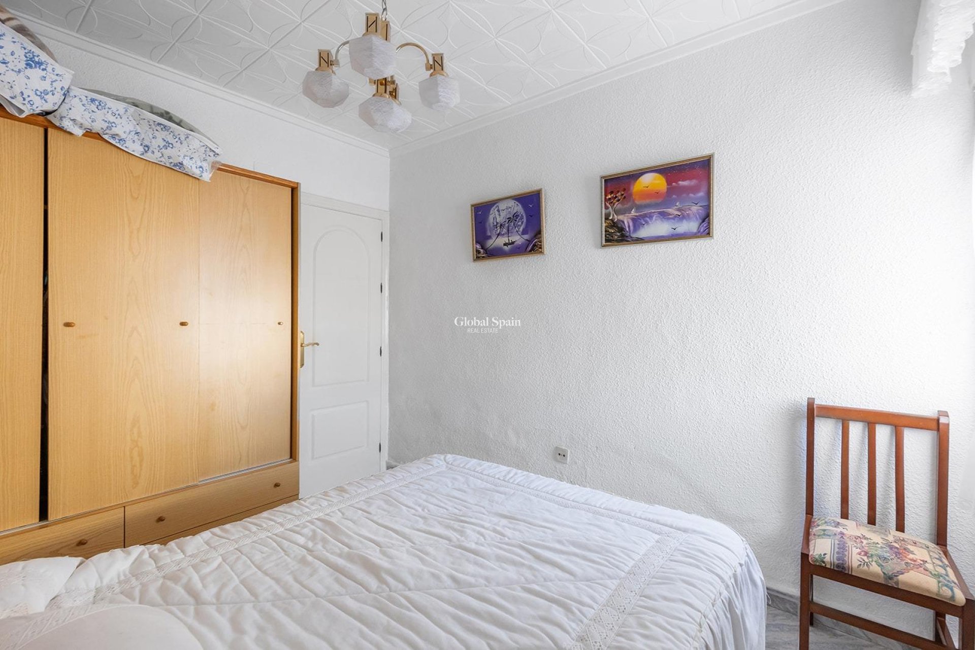 Resale - House -
TORREVIEJA - La Siesta - El Salado - Torreta