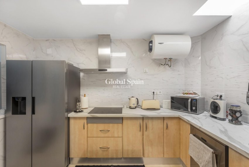 Resale - House -
TORREVIEJA - La Siesta - El Salado - Torreta