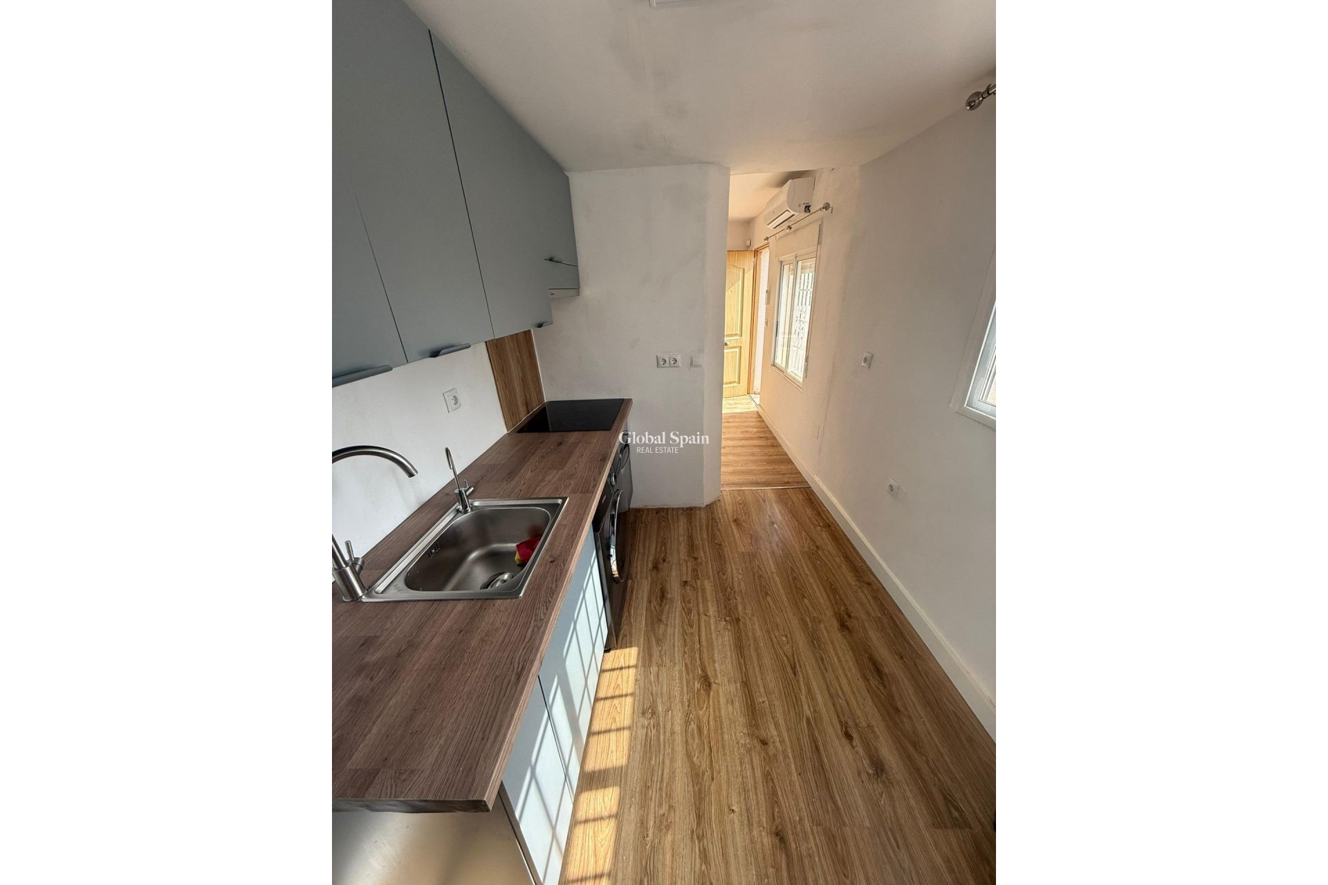 Resale - HOUSE -
TORREVIEJA - La Siesta - El Salado - Torreta