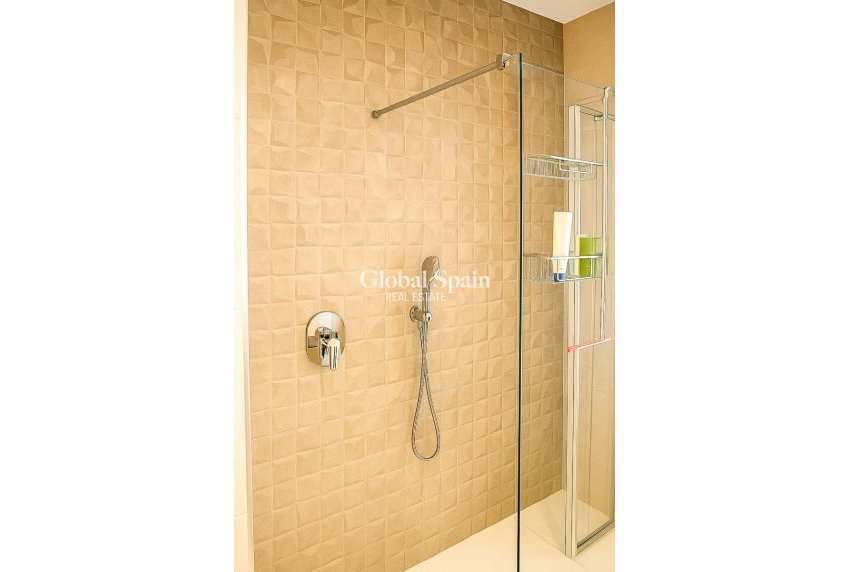 Resale - HOUSE -
TORREVIEJA - La Siesta - El Salado - Torreta