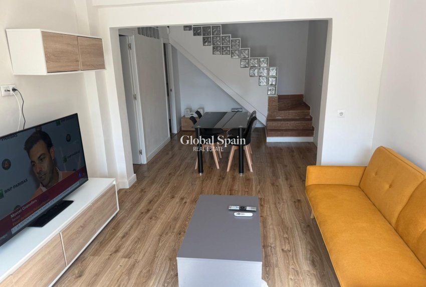 Resale - HOUSE -
TORREVIEJA - La Siesta - El Salado - Torreta