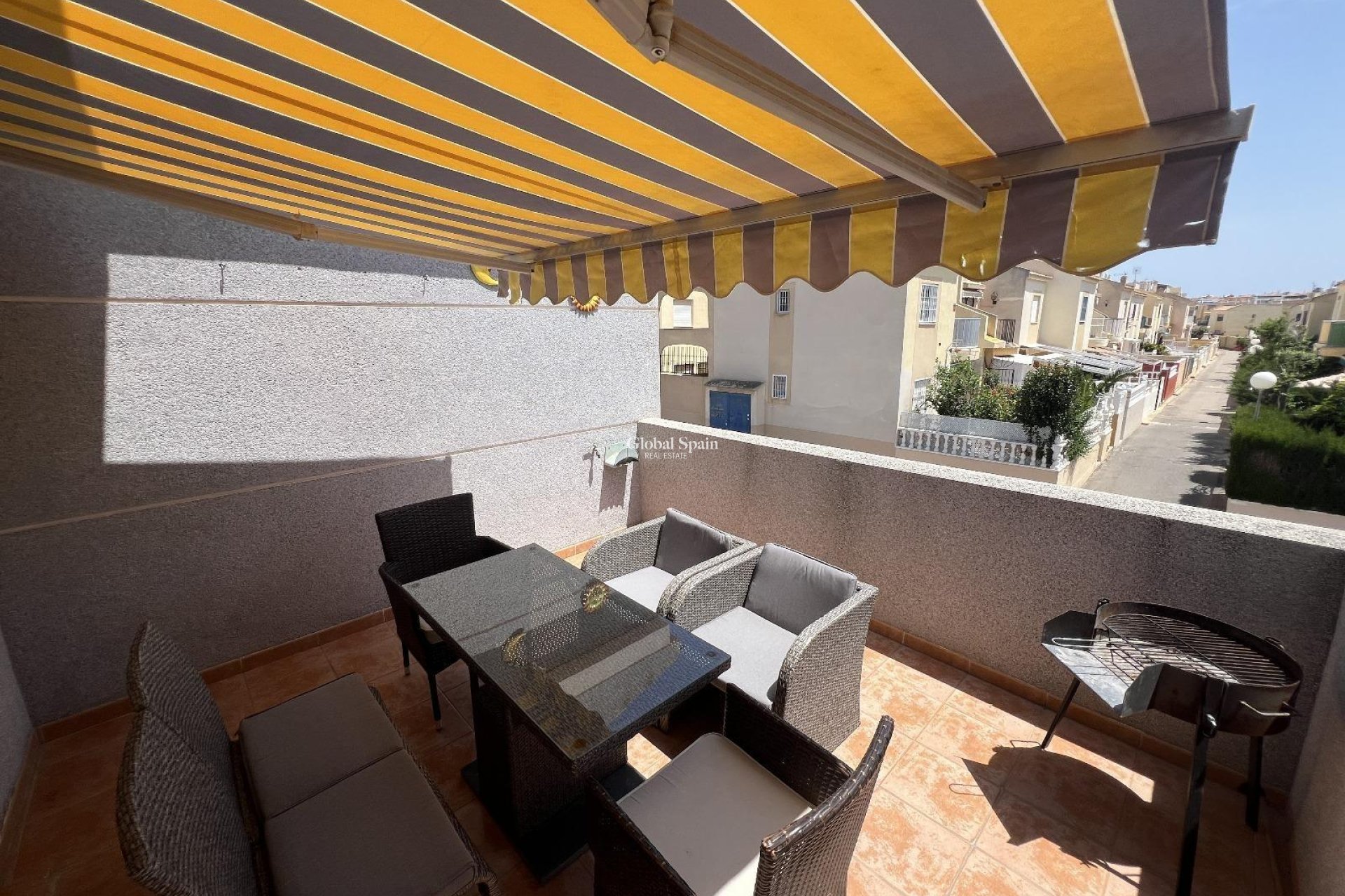 Resale - HOUSE -
TORREVIEJA - La Siesta - El Salado - Torreta