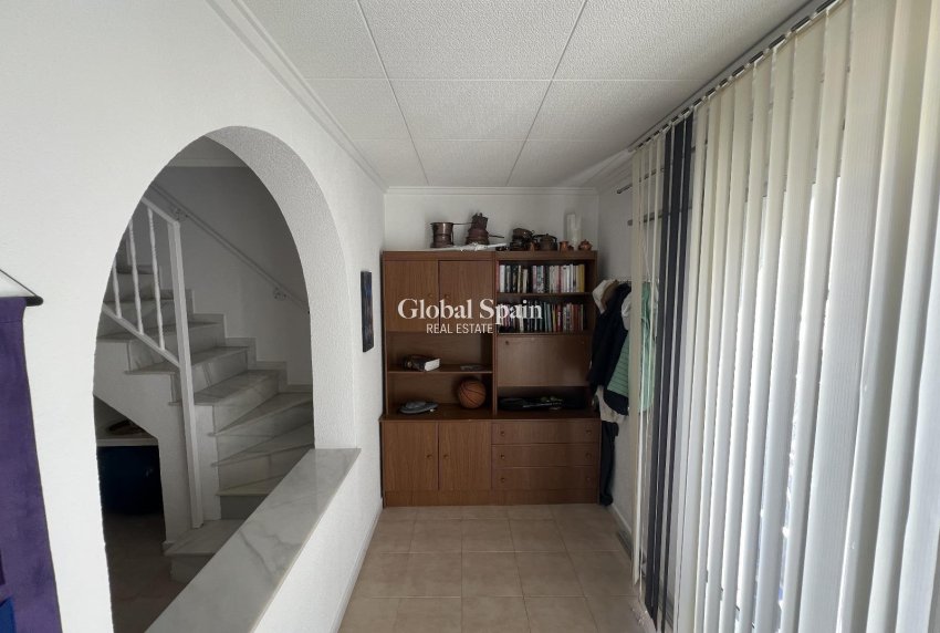 Resale - HOUSE -
TORREVIEJA - La Siesta - El Salado - Torreta