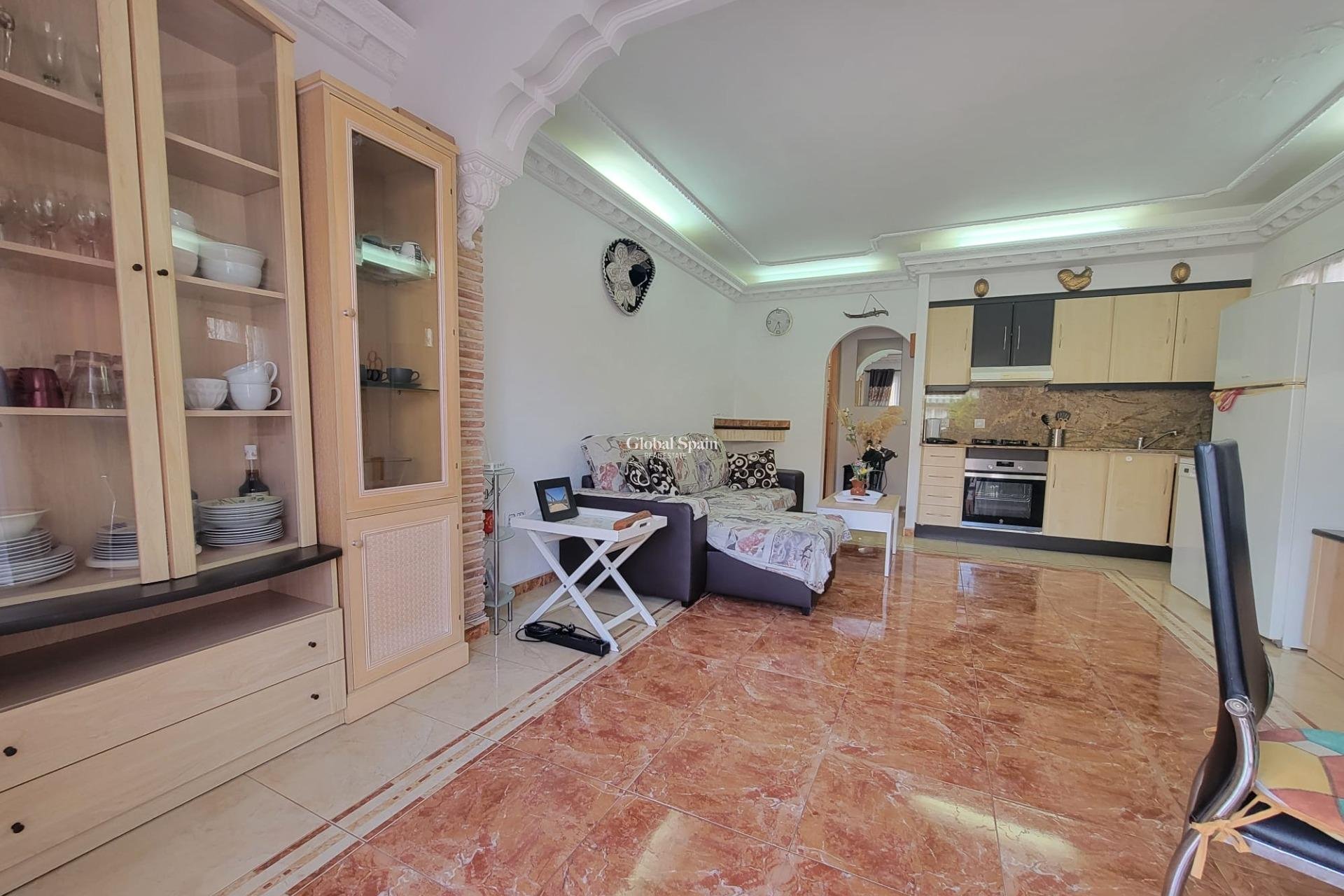 Resale - HOUSE -
TORREVIEJA - La Siesta - El Salado - Torreta