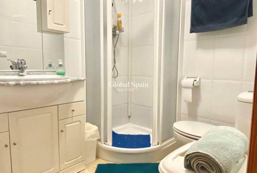 Resale - HOUSE -
TORREVIEJA - La Siesta - El Salado - Torreta