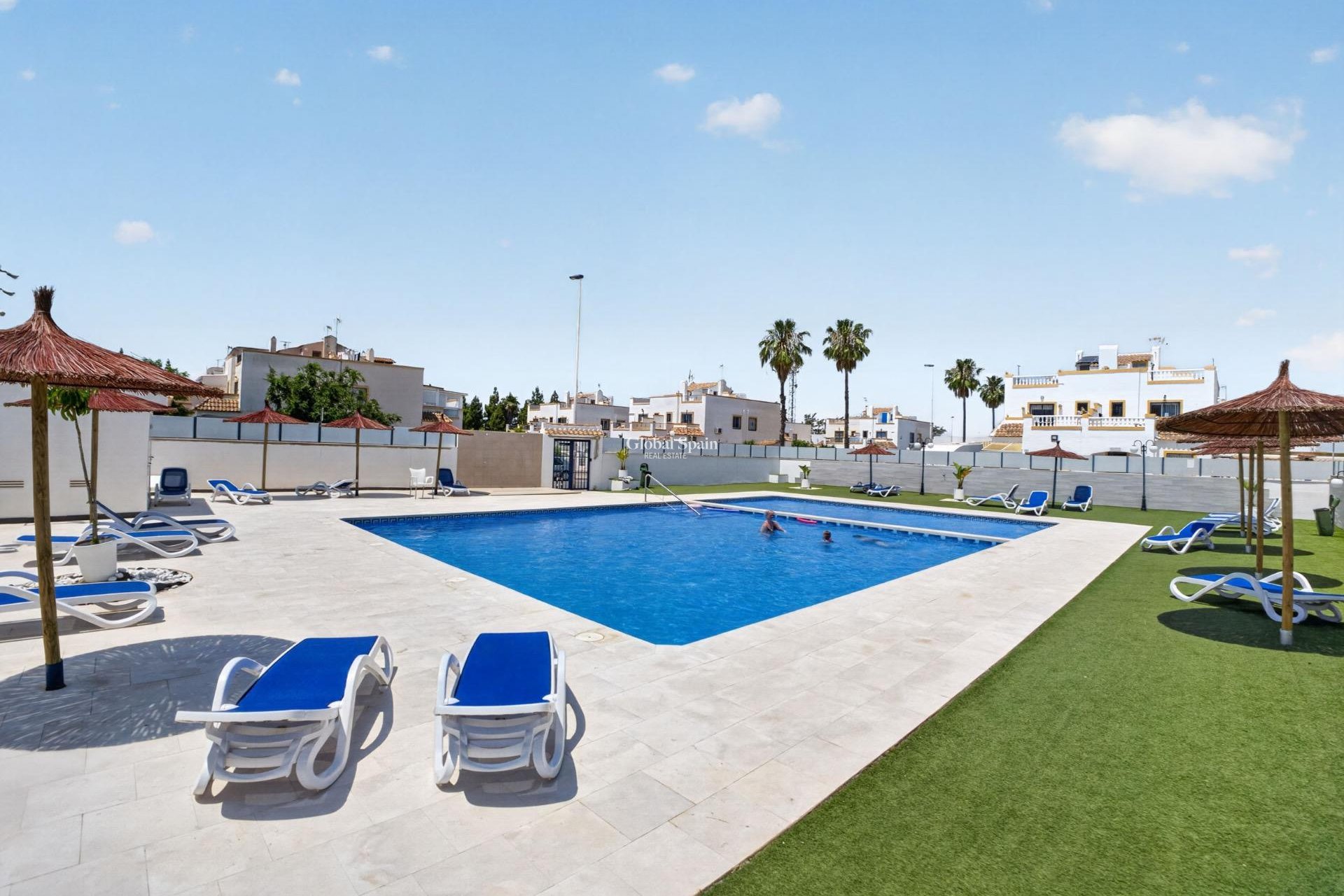 Resale - HOUSE -
TORREVIEJA - La Siesta - El Salado - Torreta