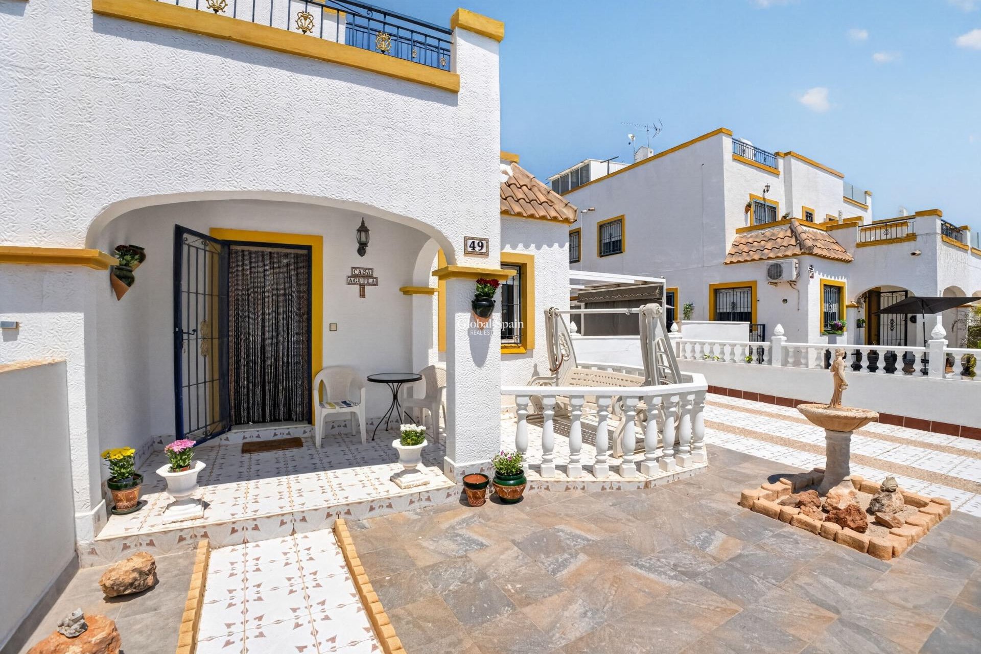 Resale - HOUSE -
TORREVIEJA - La Siesta - El Salado - Torreta