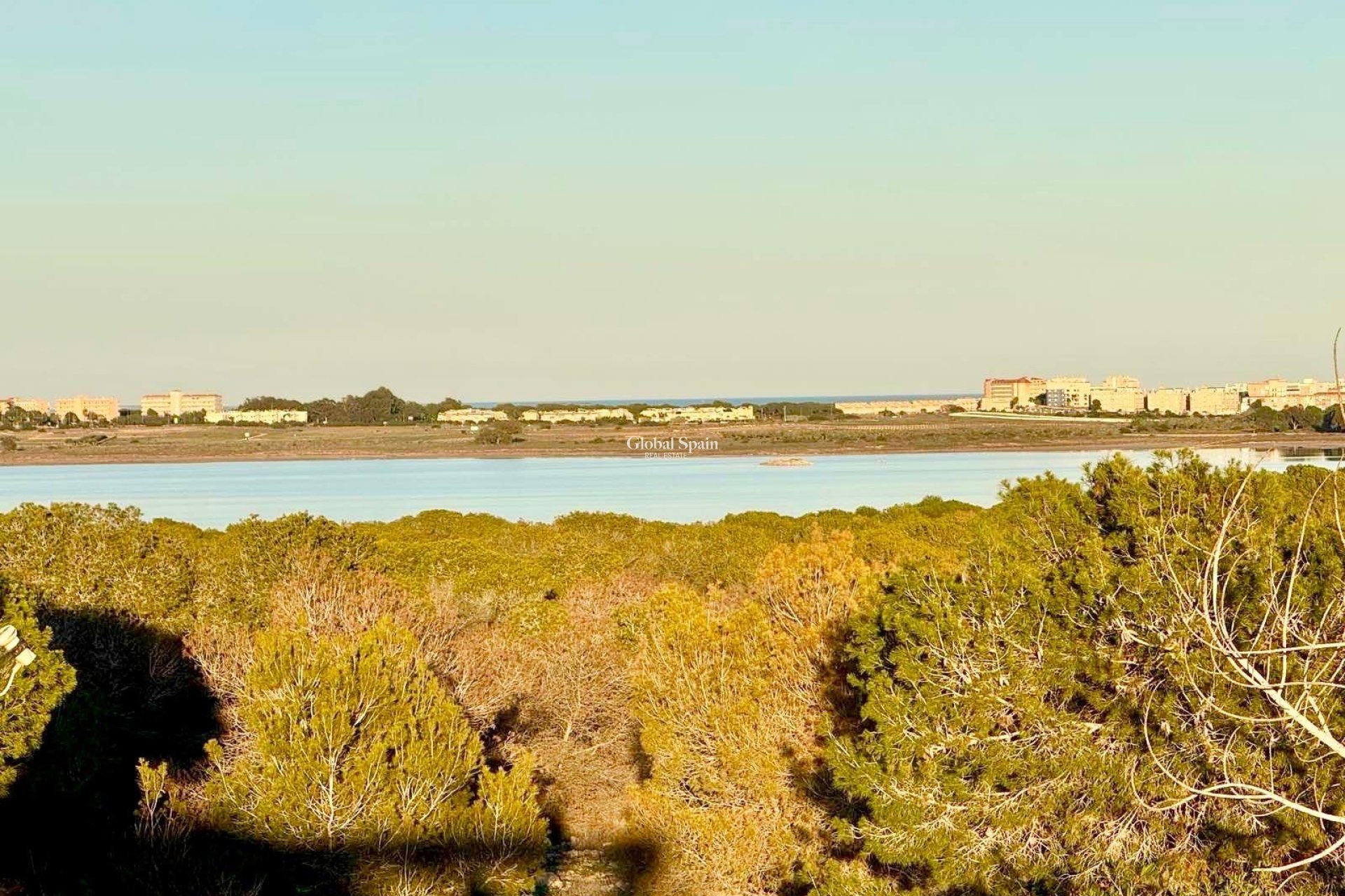 Resale - HOUSE -
TORREVIEJA - La Siesta - El Salado - Torreta
