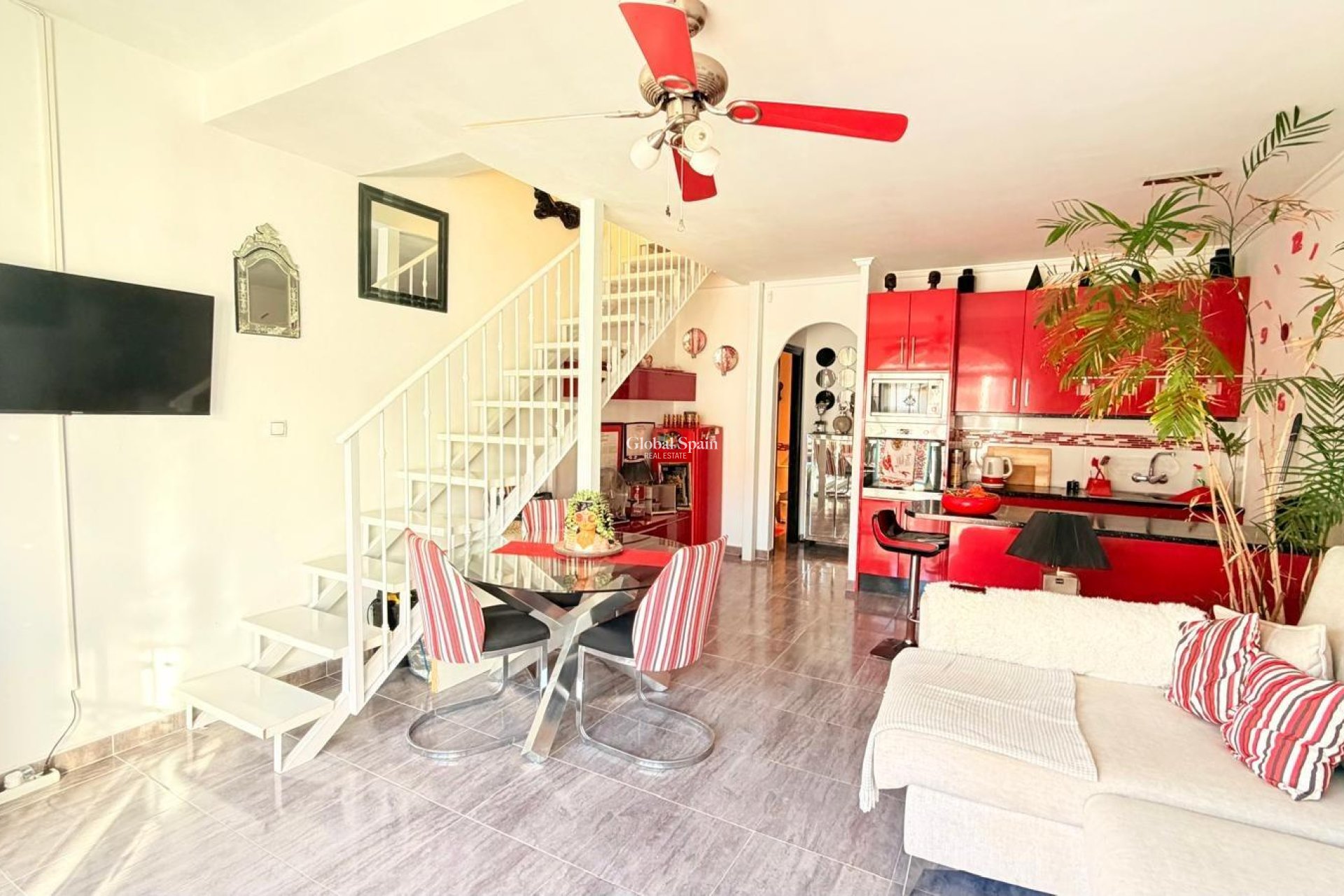 Resale - HOUSE -
TORREVIEJA - La Siesta - El Salado - Torreta