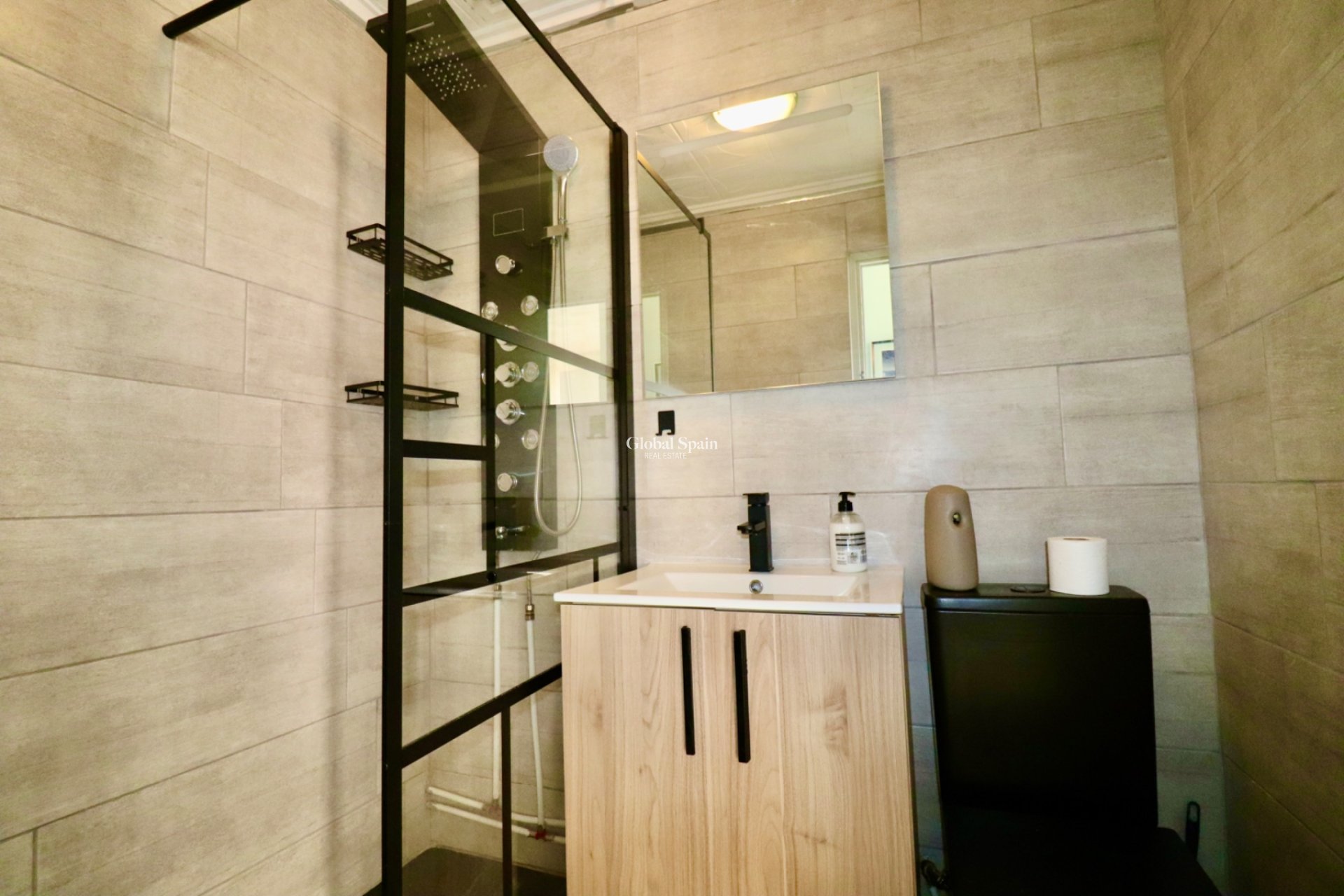 Resale - HOUSE -
TORREVIEJA - La Siesta - San Luis