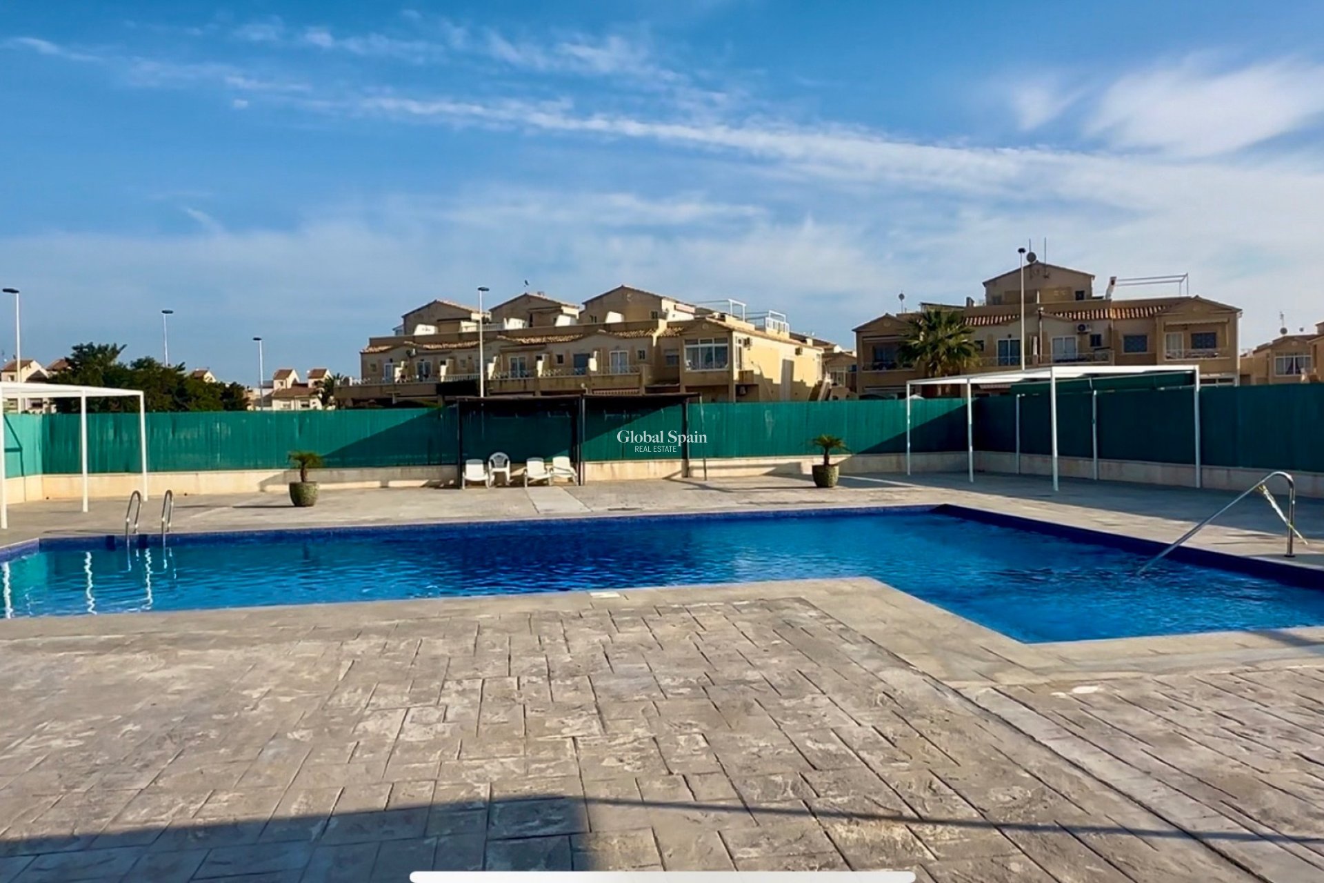 Resale - HOUSE -
TORREVIEJA - La Siesta - San Luis